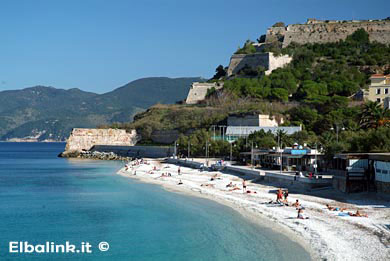 Spiaggia Le Ghiaie a Portoferraio, Elba