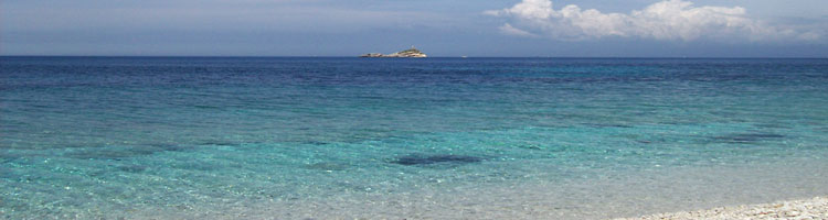 L'isola d'Elba fa parte del Parco Nazionale dell'Arcipelago Toscano assieme a Pianosa, Capraia, Montecristo, Giglio e Giannutri
